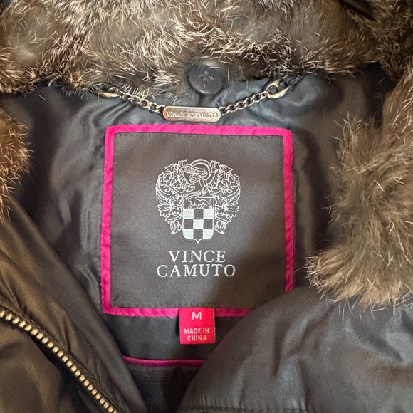VINCE CAMUTO DOWN COAT🖤 - Picture 2 of 10